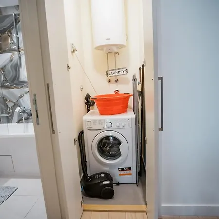 Neva Magnolia Belgradewaterfront * بلغراد